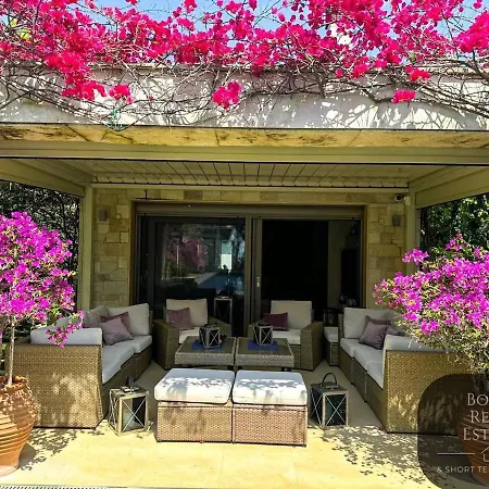 One & Only Luxury Living * Possidi