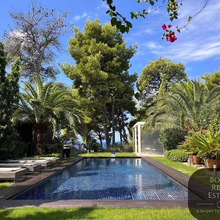 فيلة One & Only Luxury Living *