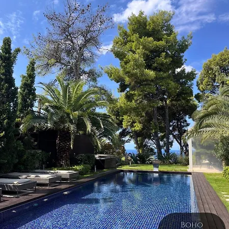 One & Only Luxury Living Poszídi