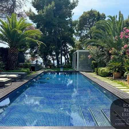 One & Only Luxury Living Poszídi