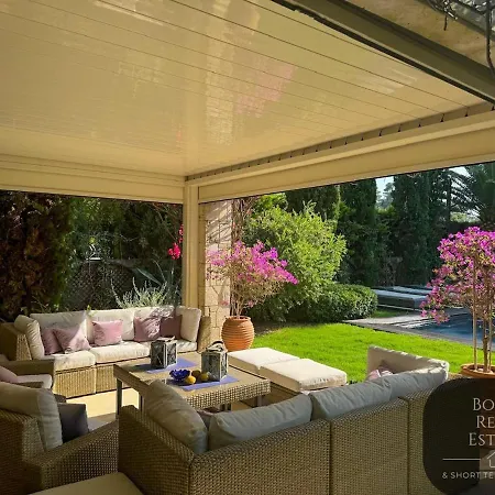 One & Only Luxury Living *