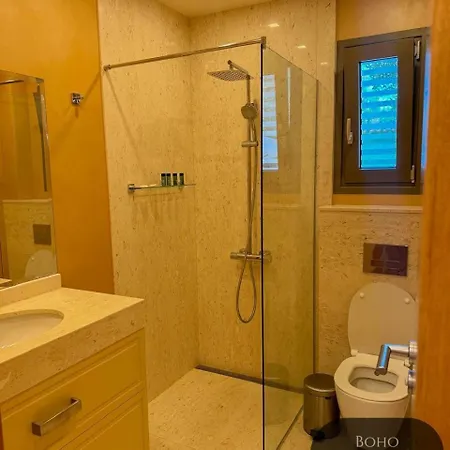 Villa One & Only Luxury Living