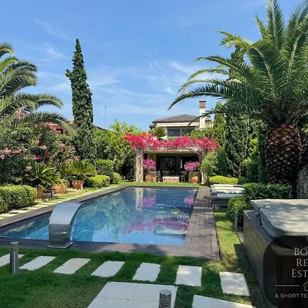 Villa One & Only Luxury Living