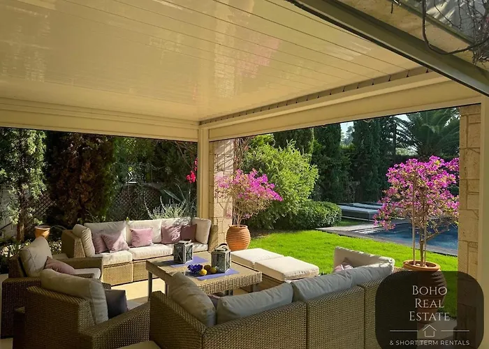 One & Only Luxury Living *