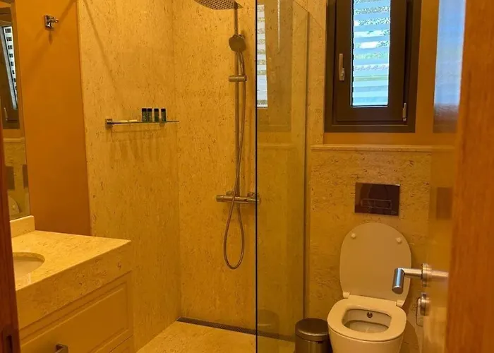 One & Only Luxury Living Vila