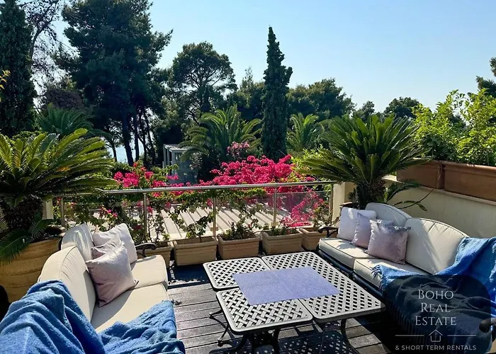 One & Only Luxury Living Posidi